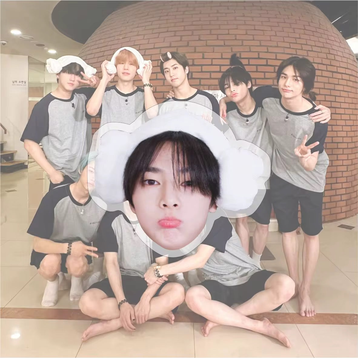 Stray Kids - Phone Holder