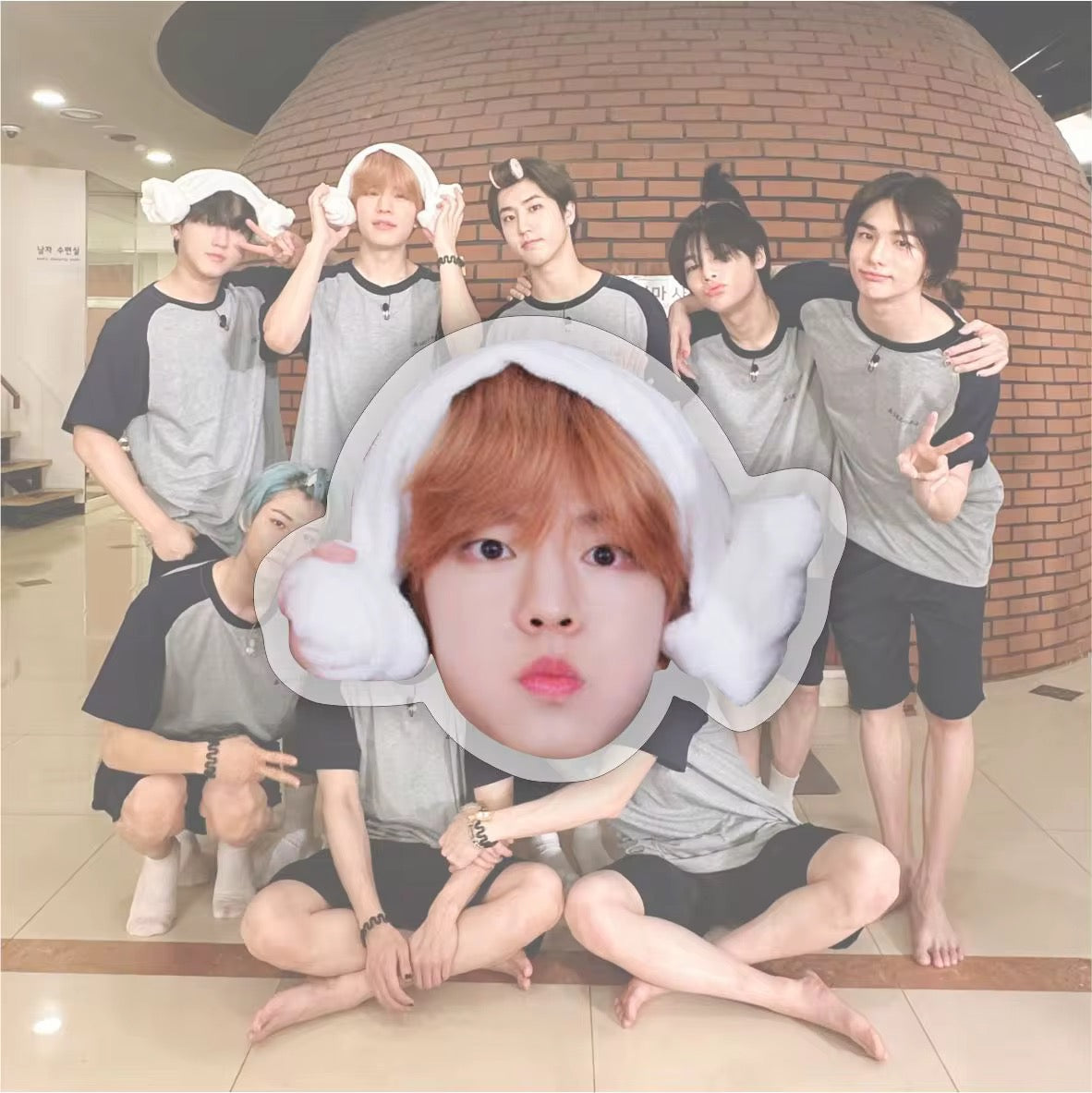 Stray Kids - Phone Holder