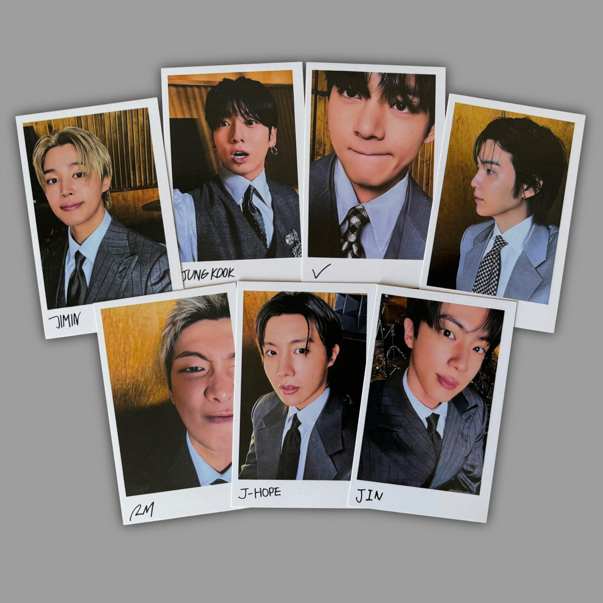 BTS - Arirang Comeback [photocards&polaroids]