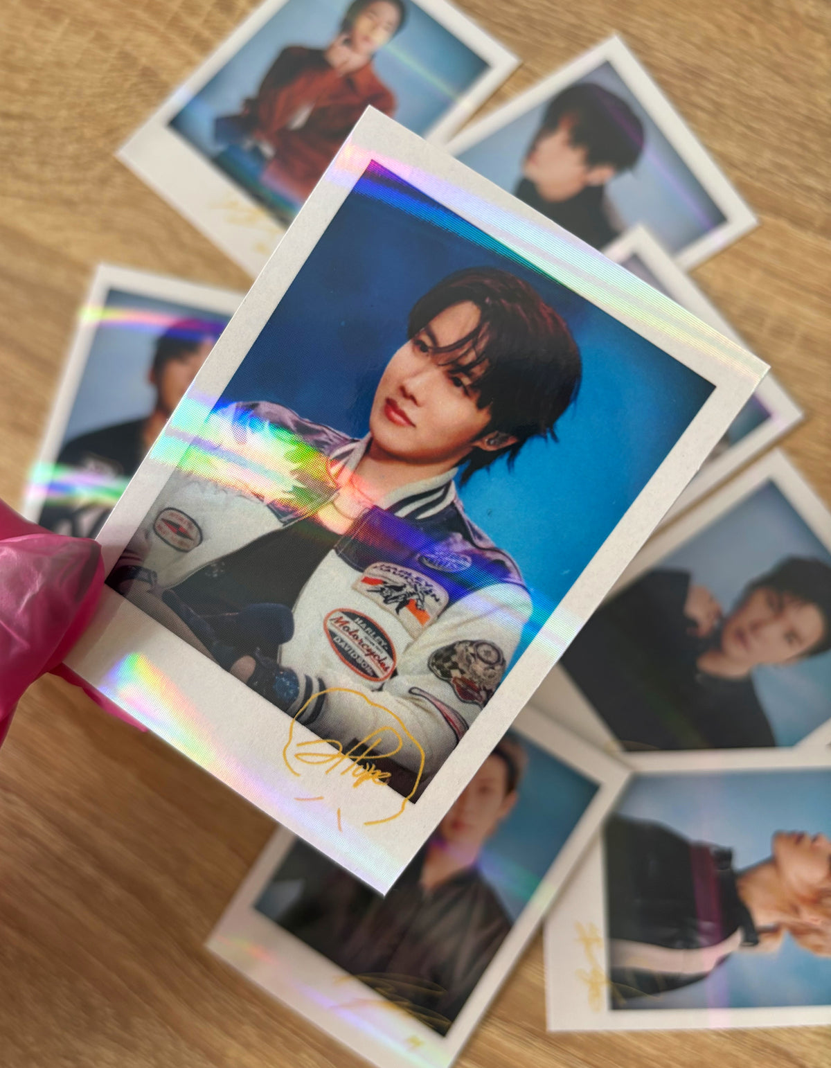 BTS - Holograficzne polaroidy