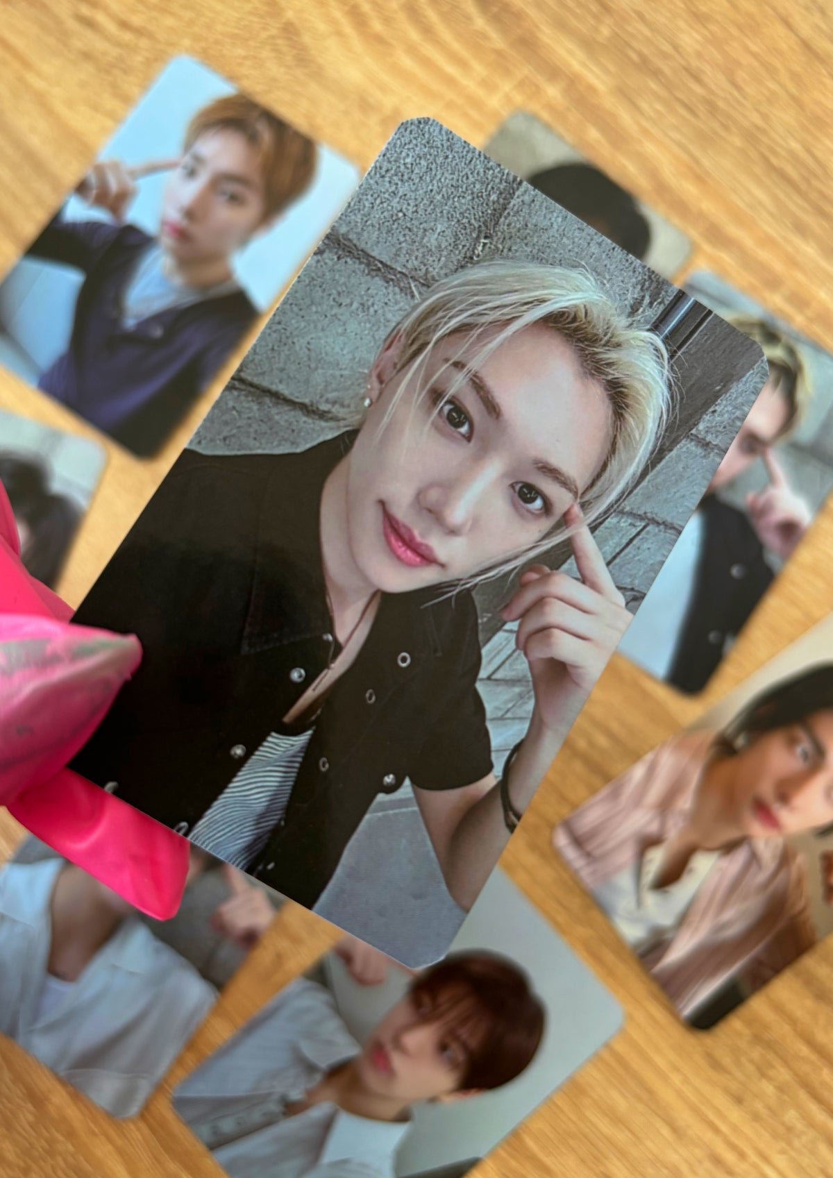 Stray Kids – Soundwave i te karty z loterii [photocards]