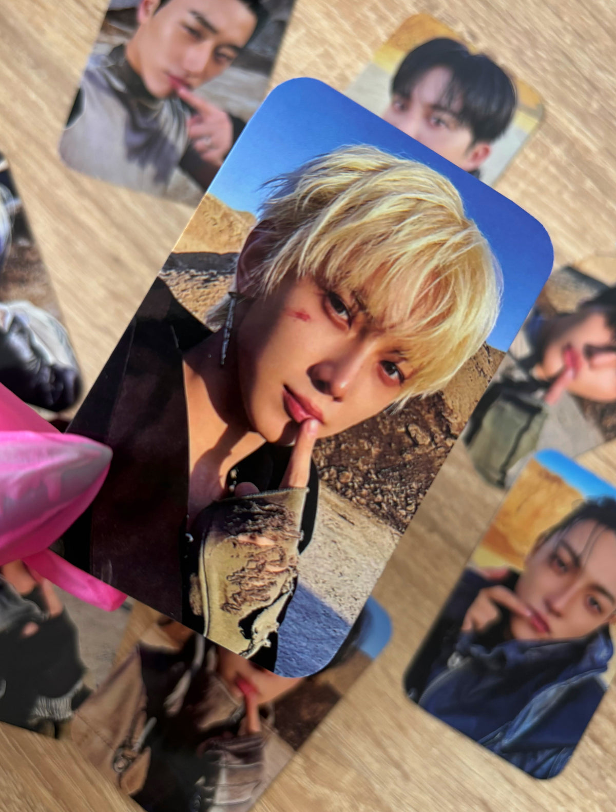 ATEEZ - GOLDEN HOUR Part. 4 Álbum [fotocards]