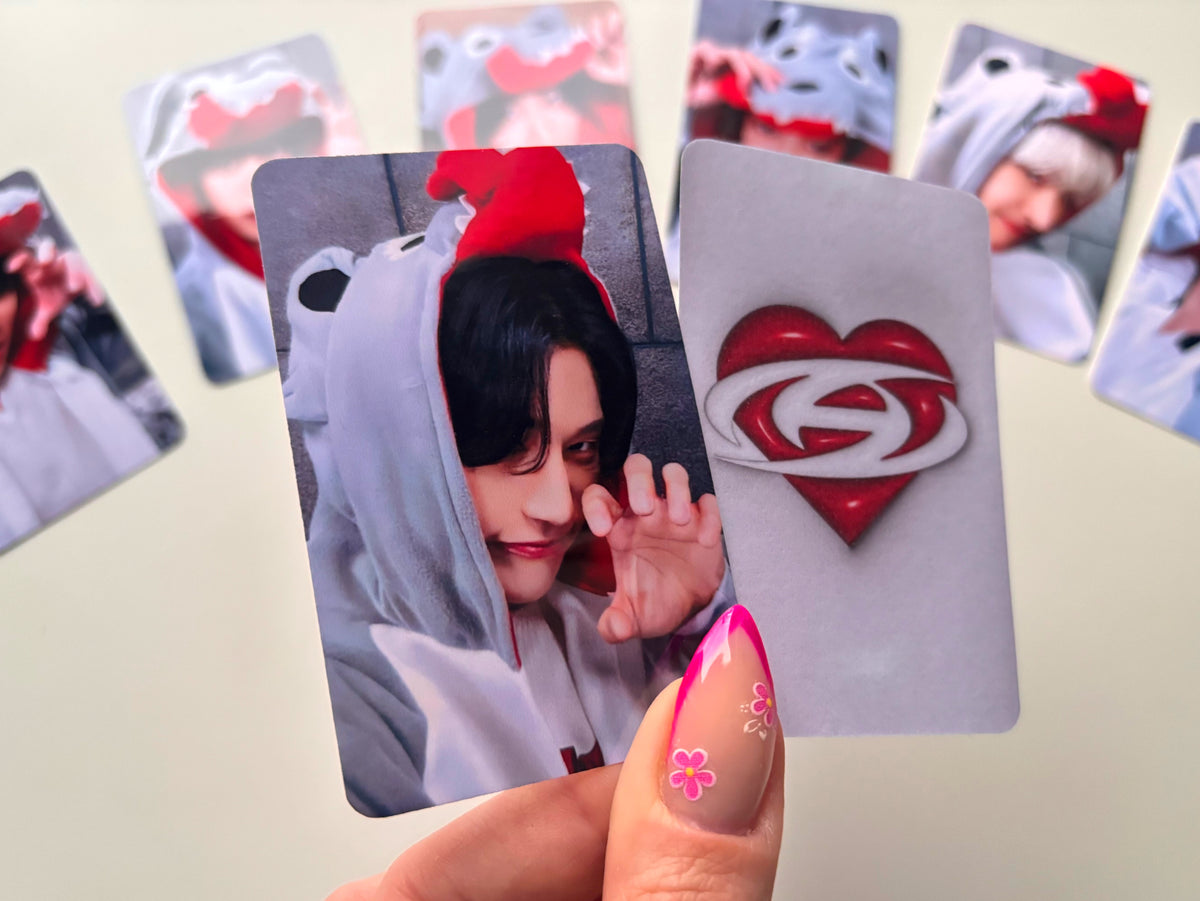 ATEEZ - Golden Hour Wolf Hoodie Version [photocards]