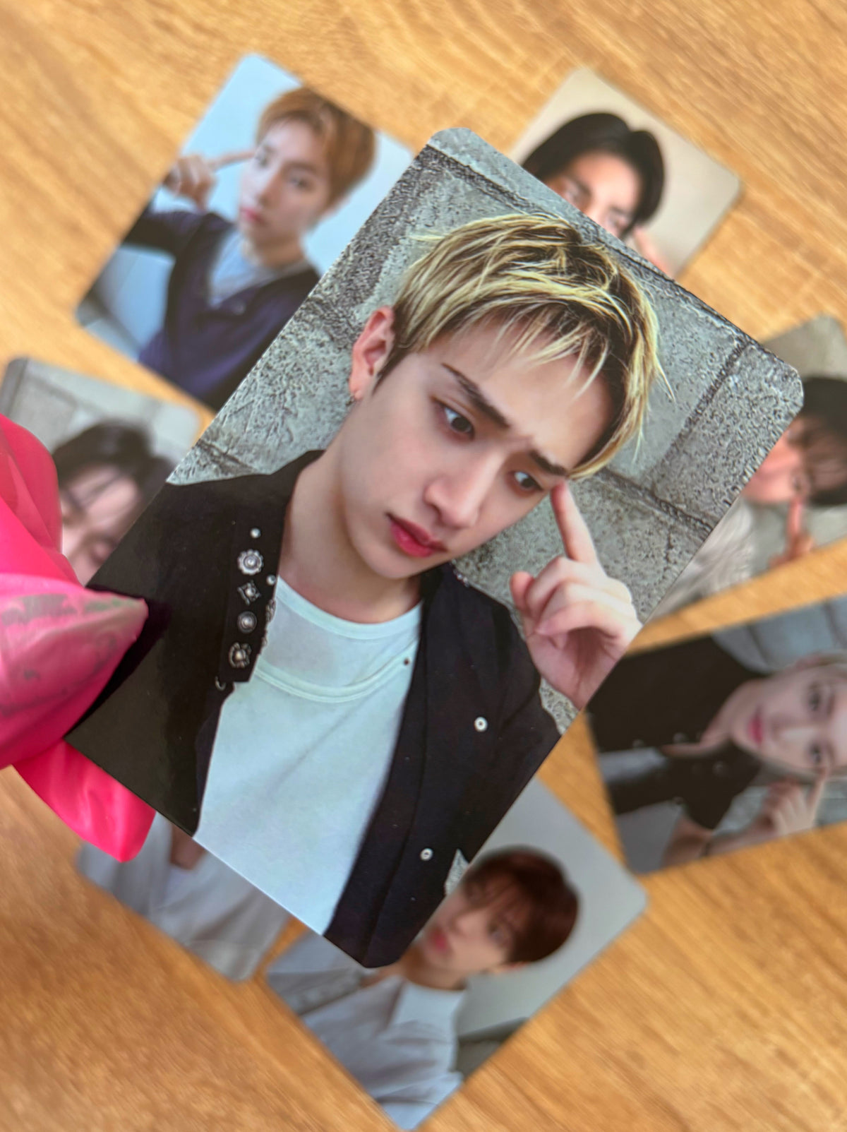 Stray Kids – Soundwave i te karty z loterii [photocards]