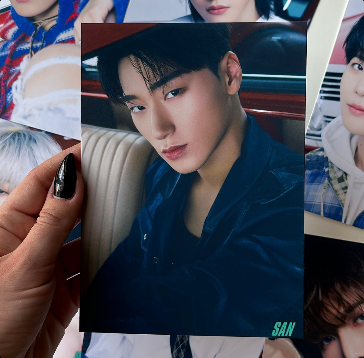 ATEEZ - HAPPYB JAPAN [posters]