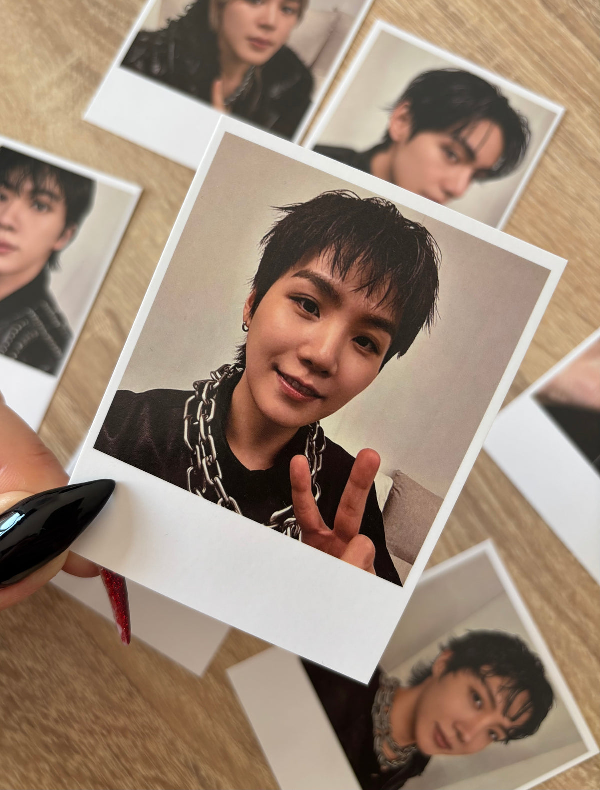BTS - ARIRANG [polaroids]