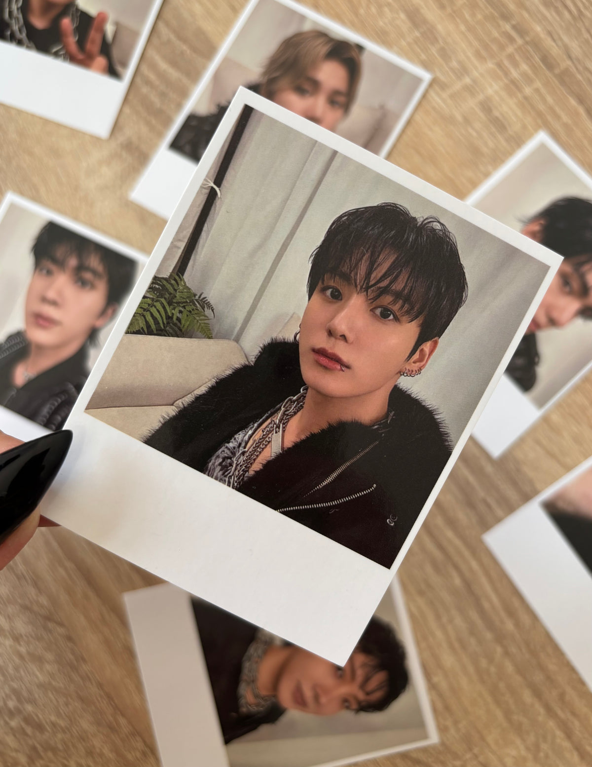 BTS - ARIRANG [polaroids]