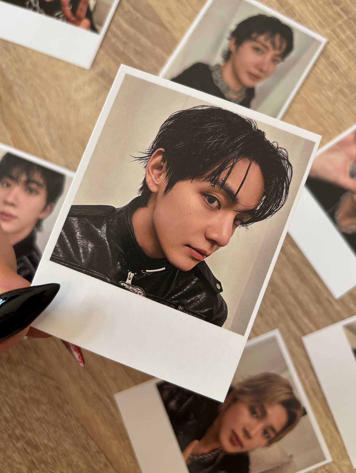 BTS - ARIRANG [polaroids]