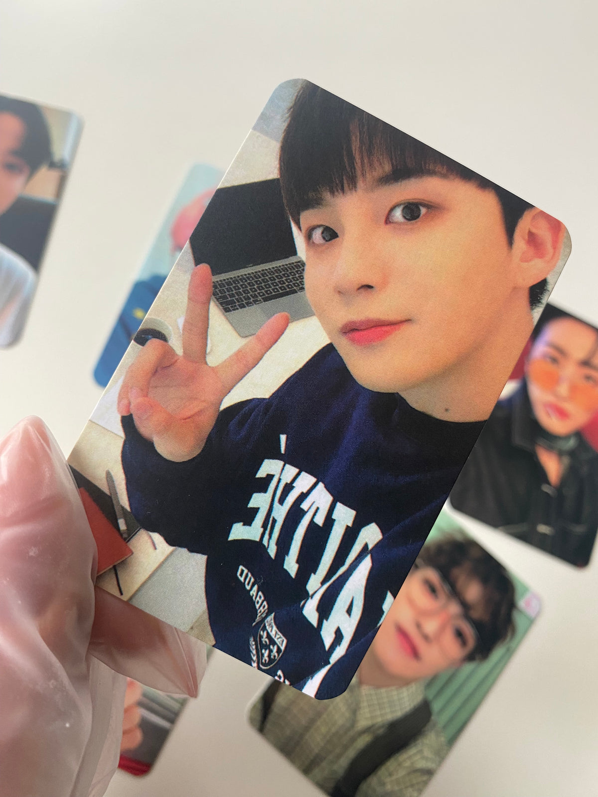 ATEEZ - SEASON'S GREETINGS 2023 [photocards]