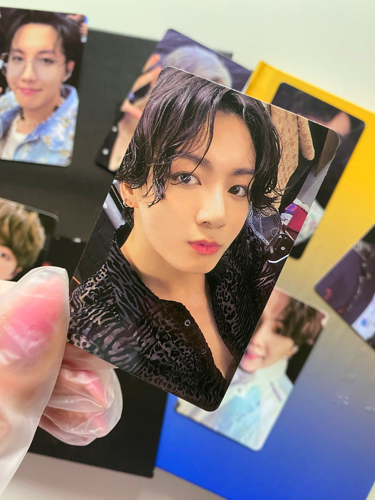 BTS - Map Of The Soul ONE Blu-ray & DVD [photocards]