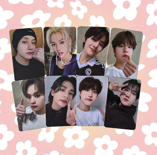 Stray Kids - Rock Star SOUNDWAVE Luckydraw  [photocards]