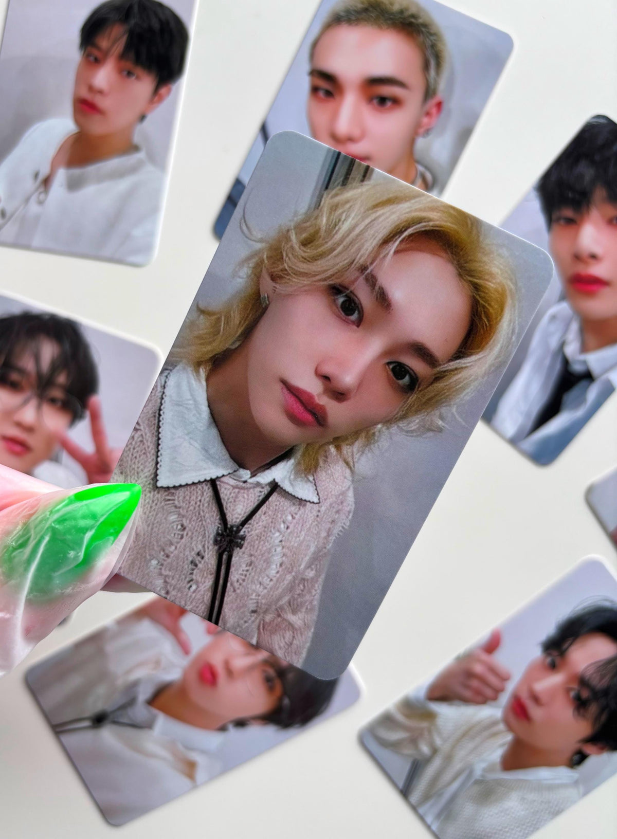 Stray Kids -  Hollow [photocards]