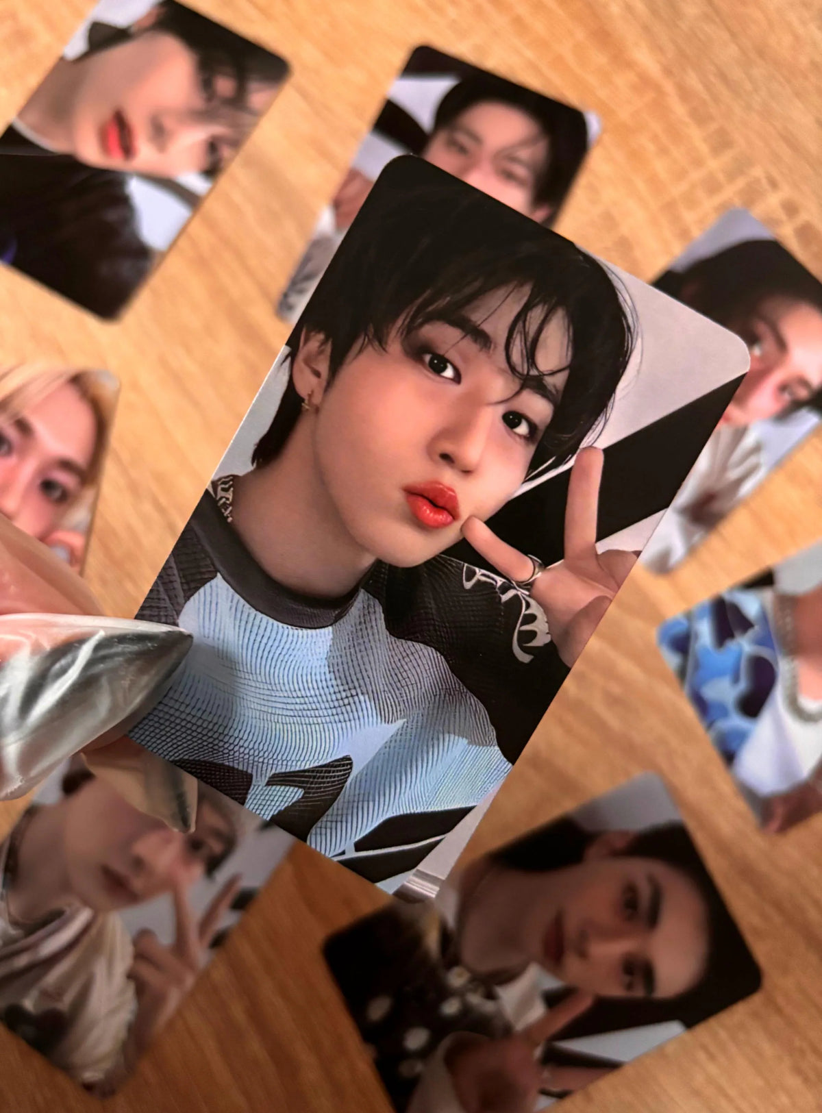 Stray Kids - dominATE celebrATE STAYZONE [photocards]